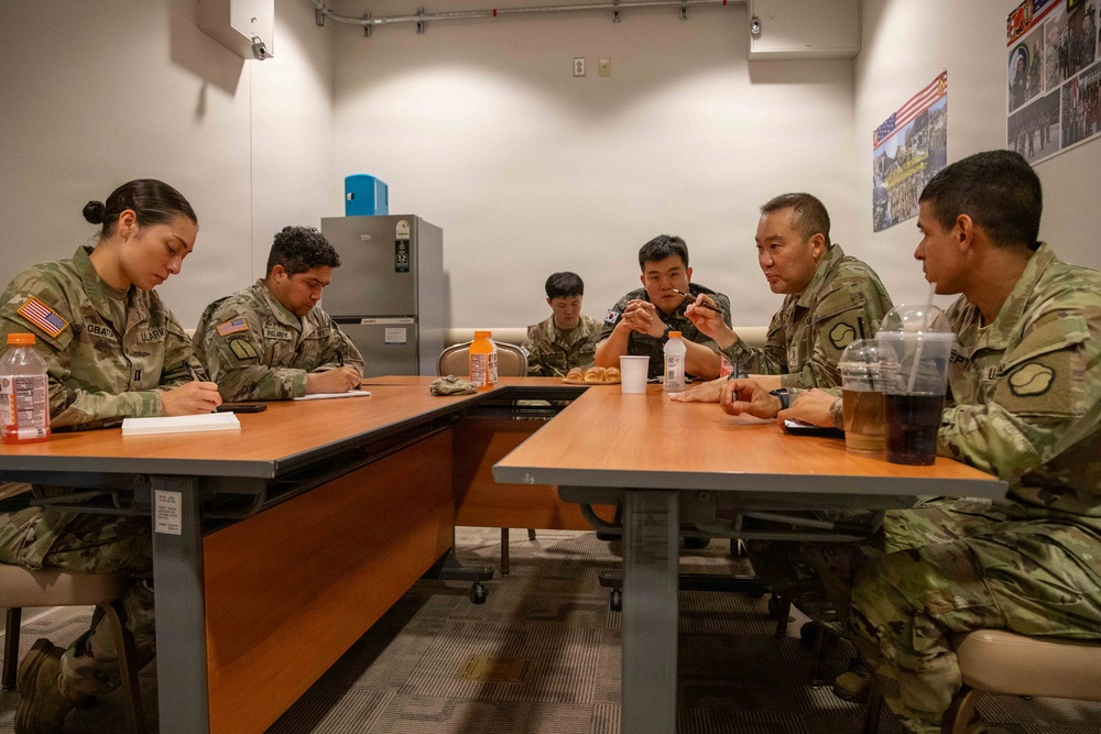 ROKA ASC Visits 6th Ordnance Battalion to Strengthen Ammunition Support Cooperation