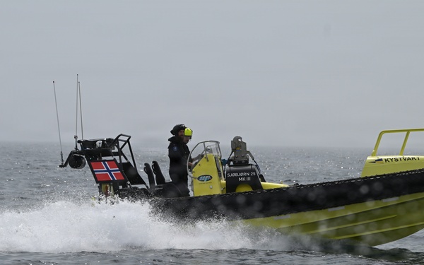 US Coast Guard, Norway strengthen Arctic partnership through multiple joint training exercises