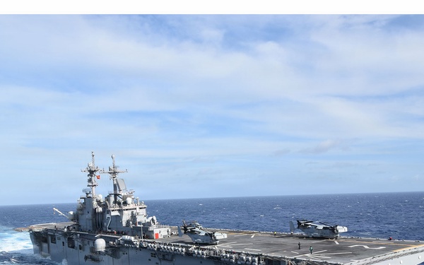 USS Essex conducts replenishment-at-sea during RIMPAC 2026
