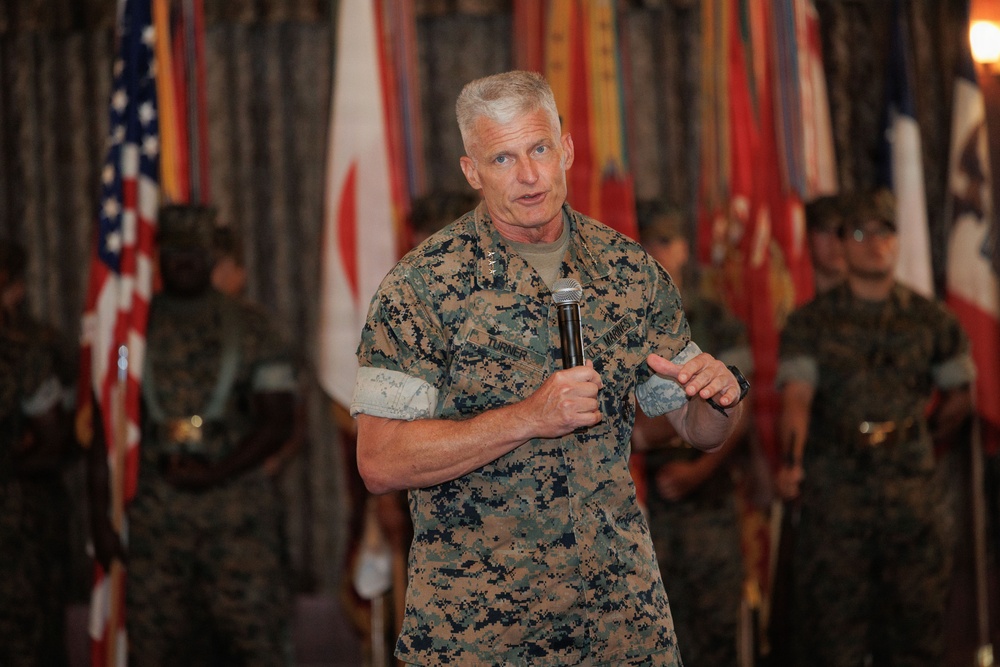 Lt. Gen. Turner relinquishes command of III Marine Expeditionary Force to Lt. Gen. Watson