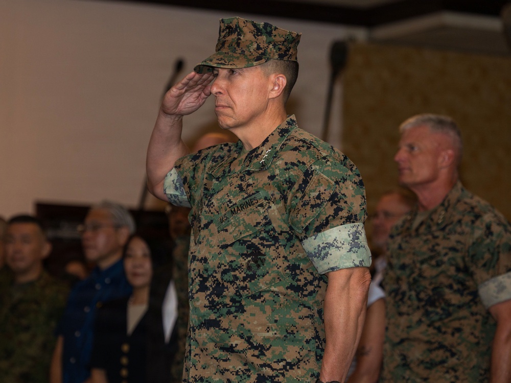 Lt. Gen. Turner relinquishes command of III Marine Expeditionary Force to Lt. Gen. Watson