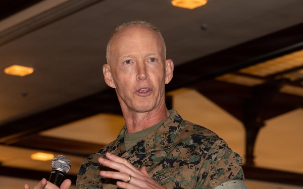 Lt. Gen. Turner relinquishes command of III Marine Expeditionary Force to Lt. Gen. Watson