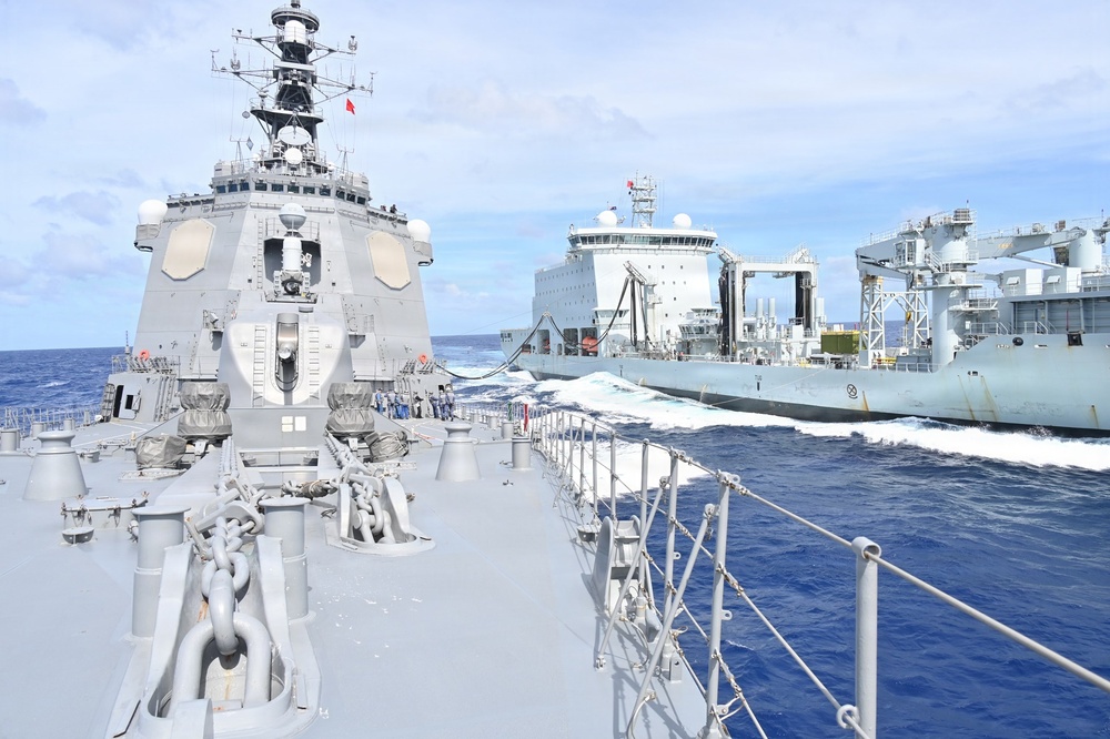 Japan Maritime Self-Defense Force conducts replenishment-at-sea with Royal Canadian Navy during RIMPAC 26