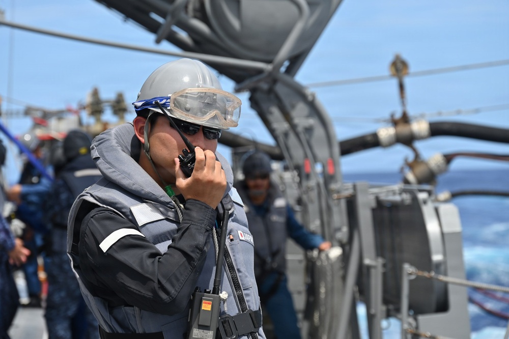Japan Maritime Self-Defense Force conducts replenishment-at-sea with Royal Canadian Navy during RIMPAC 26