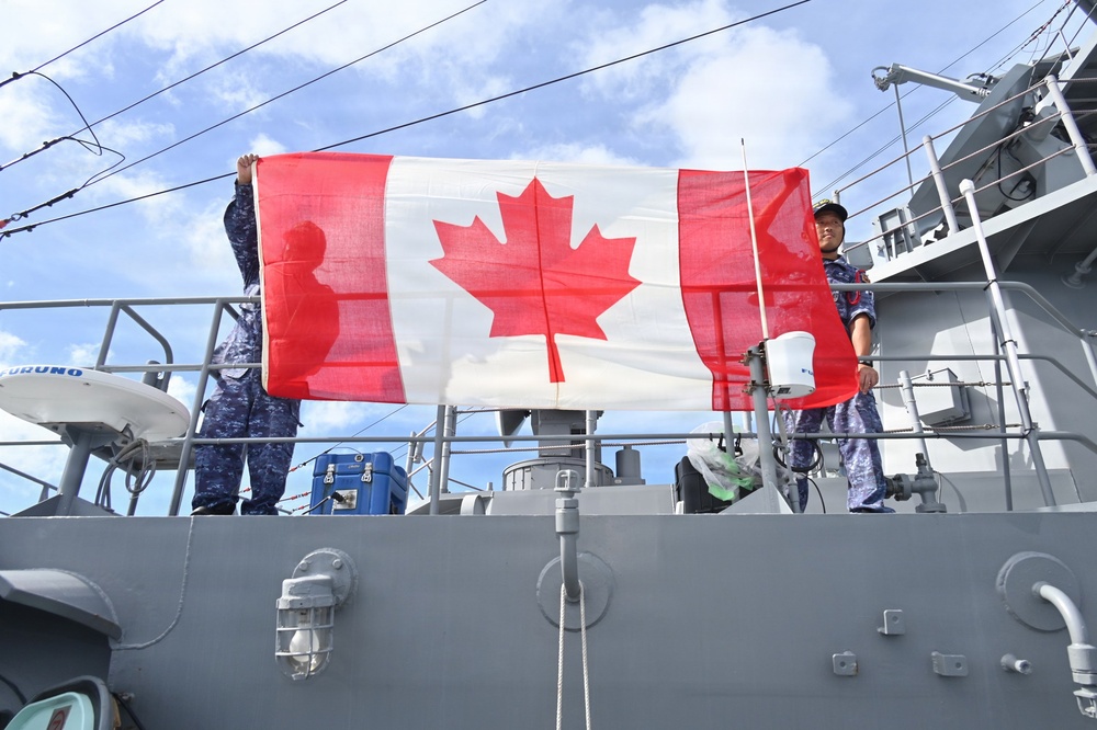 Japan Maritime Self-Defense Force conducts replenishment-at-sea with Royal Canadian Navy during RIMPAC 26