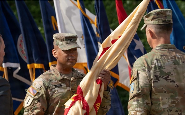 USAG Rheinland-Pfalz transfers authority from Higgins to Wood in change of command ceremony