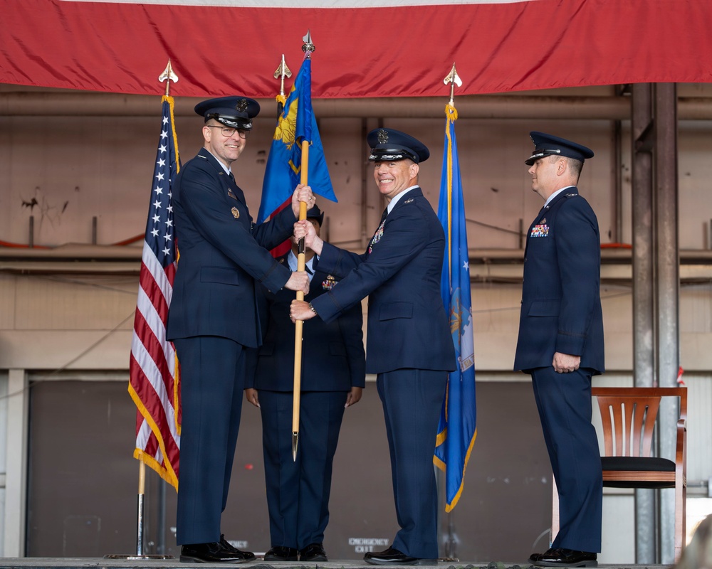 86 LRG welcomes new commander