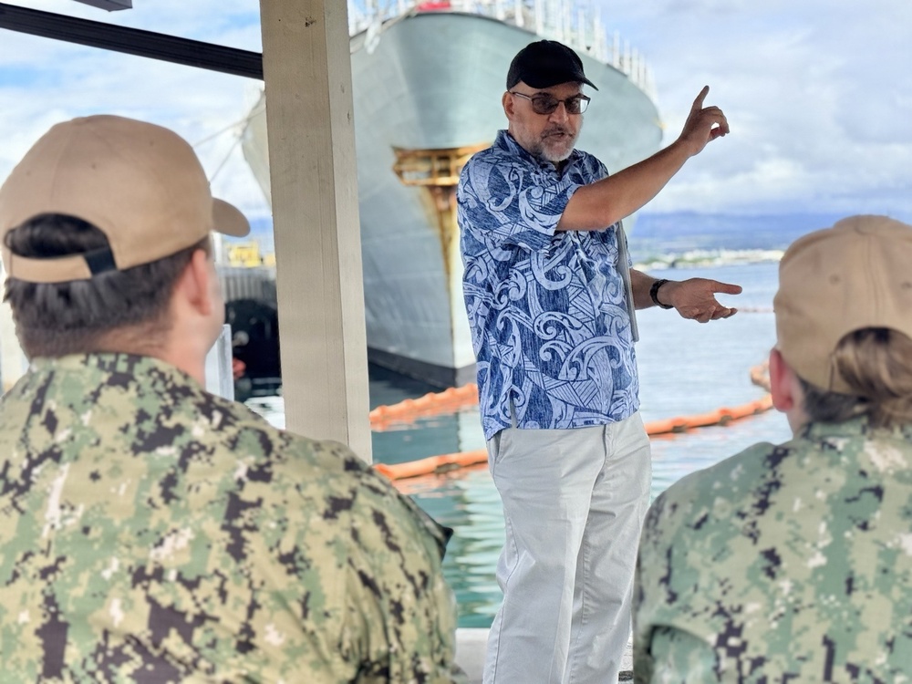 Sailors Learn Pearl Harbor History During Sailor 360