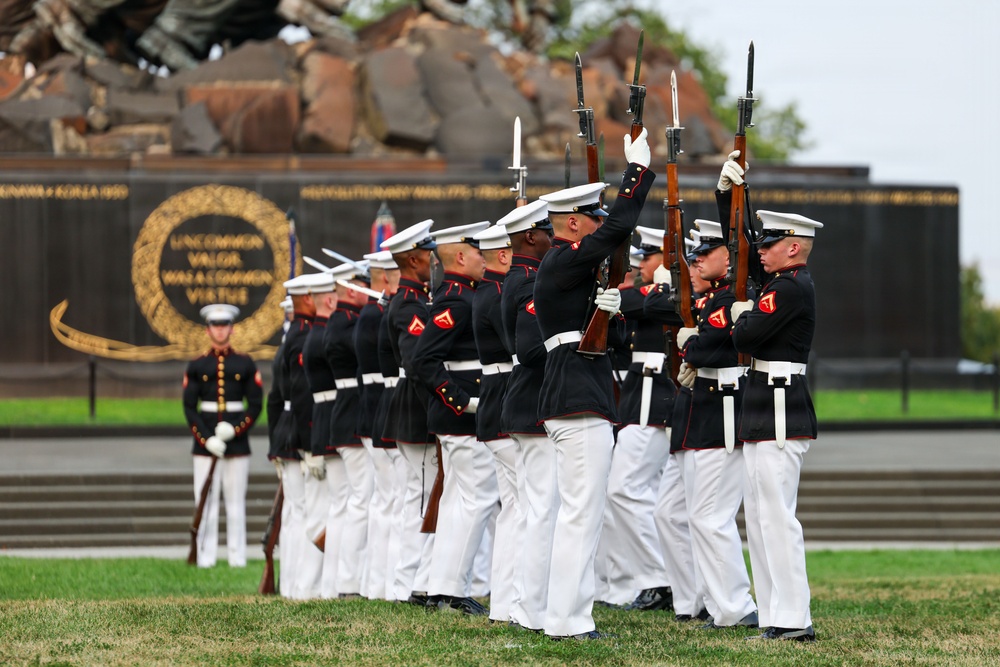 Brig. Gen. Shannon M. Brown hosts the Honorable Tim Kaine at Marine Barracks Washington's Sunset Parade