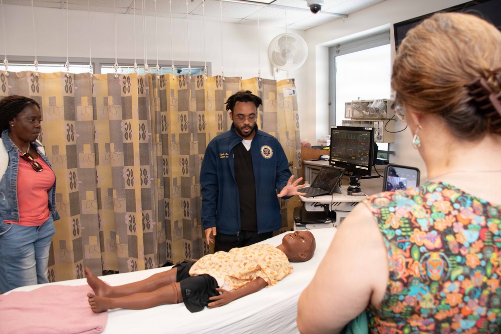 Navy Talent Acquisition Group (NTAG) and Educators Tour NMCP
