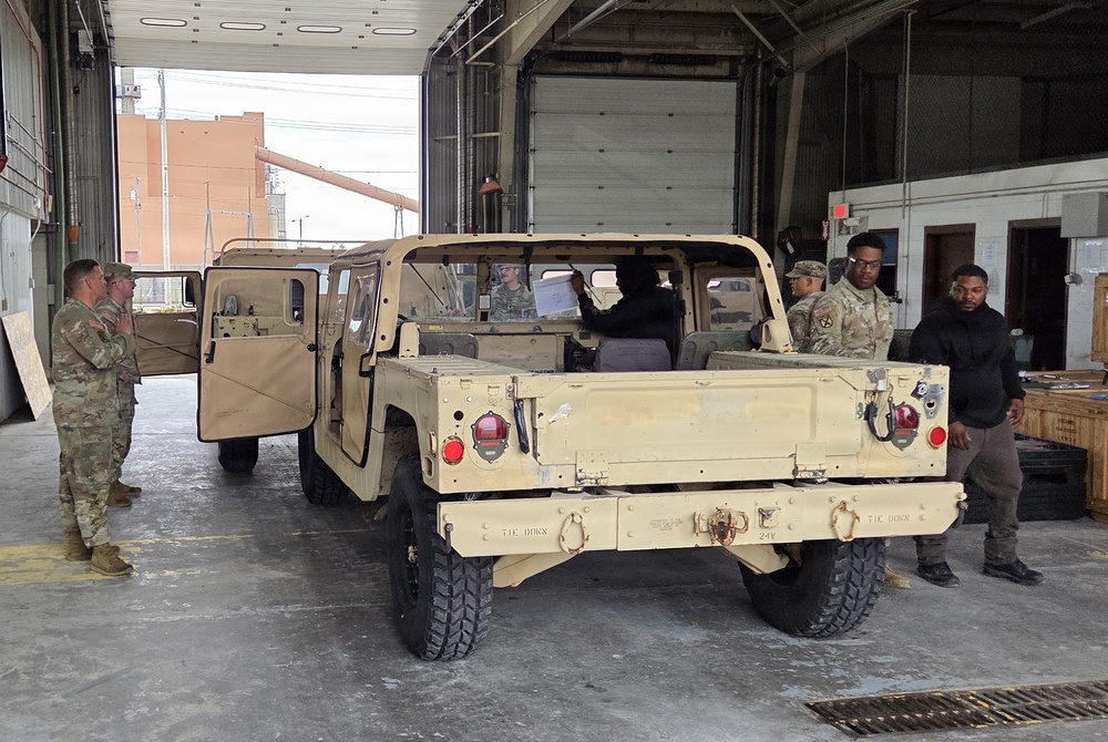 10th Mountain Division HMMWV turn in at ERDS