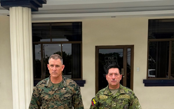 Gen. Donovan Visits Ecuador