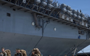 13th MEU | Embarks USS Makin Island
