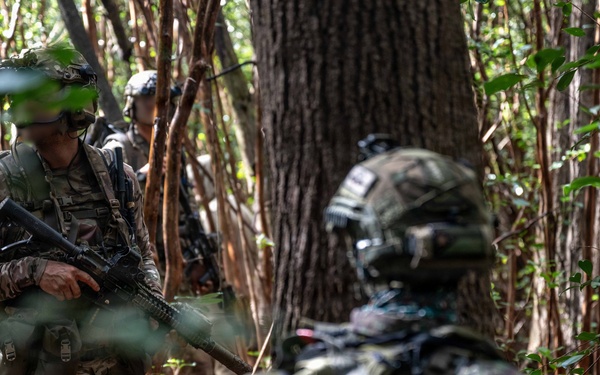 U.S. Naval Special Warfare operators train with partner forces during RIMPAC 2026