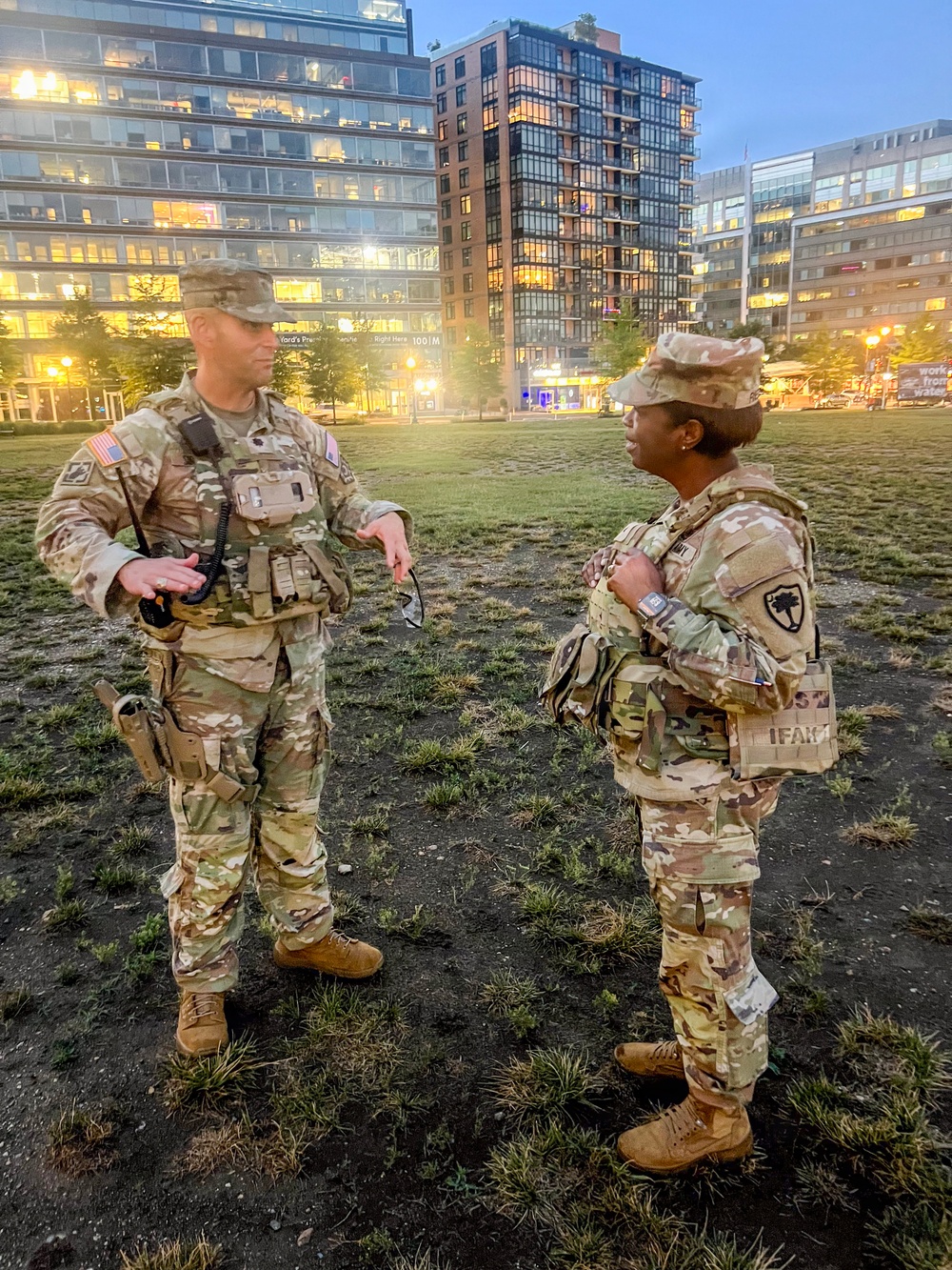 Senior Leaders Visit SCARNG Soldiers Supporting District of Columbia Mission