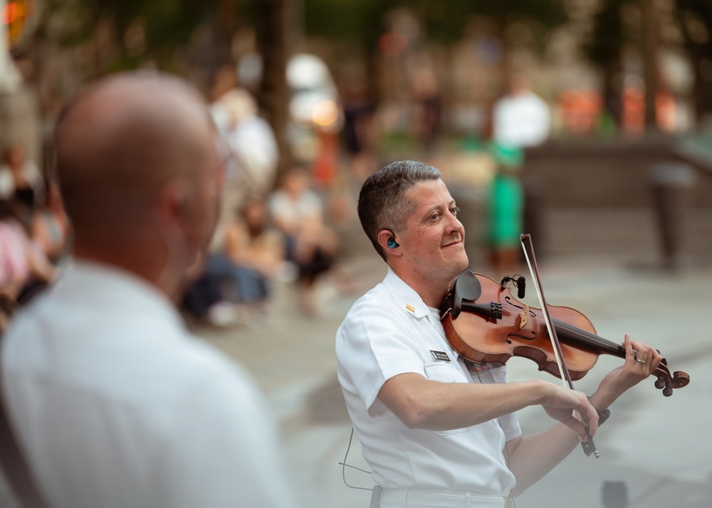 Navy Band Country Current Performs at the Navy Memorial