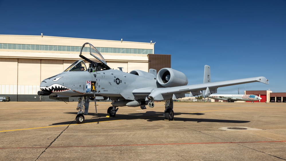 U.S. Air Force A-10C Thunderbolt II receives fuel at Tinker Air Force Base