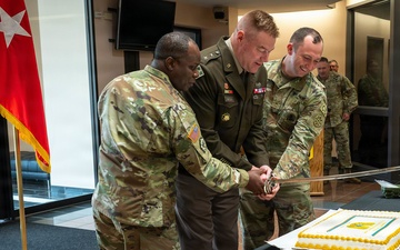 Fort Leonard Wood warrant officers honor heritage, welcome new USAES regimental chief