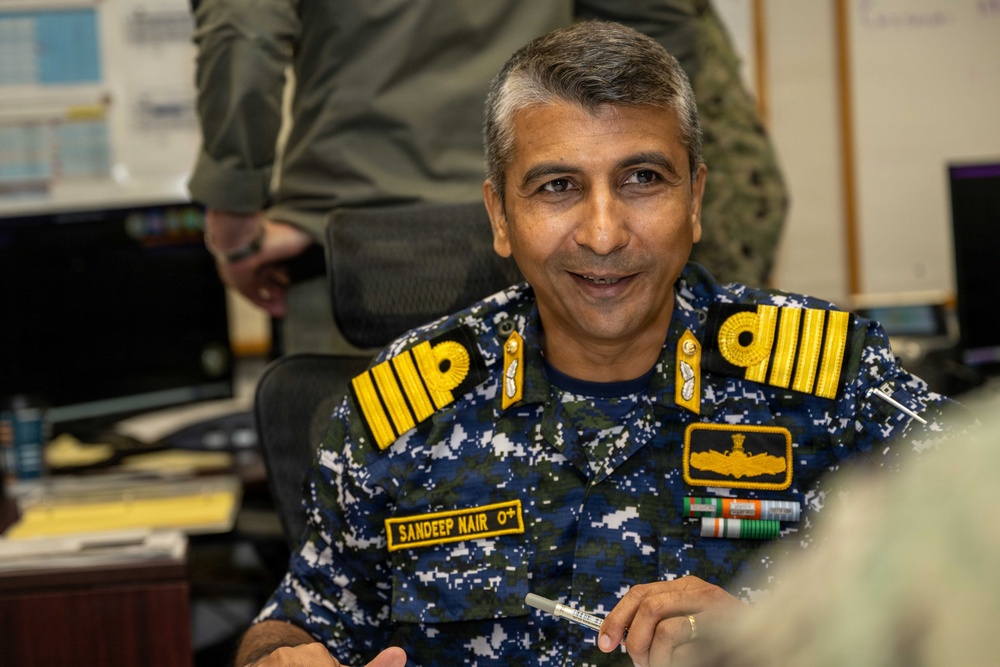 CTF 174 meet at the Theater Undersea Warfare Operation Center during RIMPAC 2026