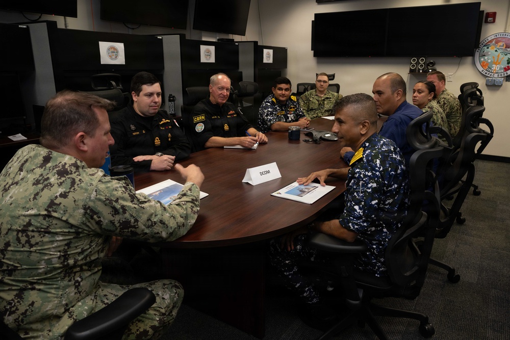 CTF 174 meet at the Theater Undersea Warfare Operation Center during RIMPAC 2026