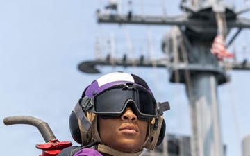 USS Kearsarge Conducts Routine Operations