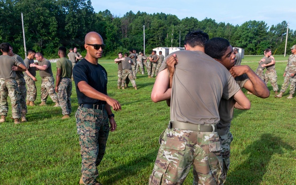 Fort Leonard Wood warfighters share close combat expertise with airmen