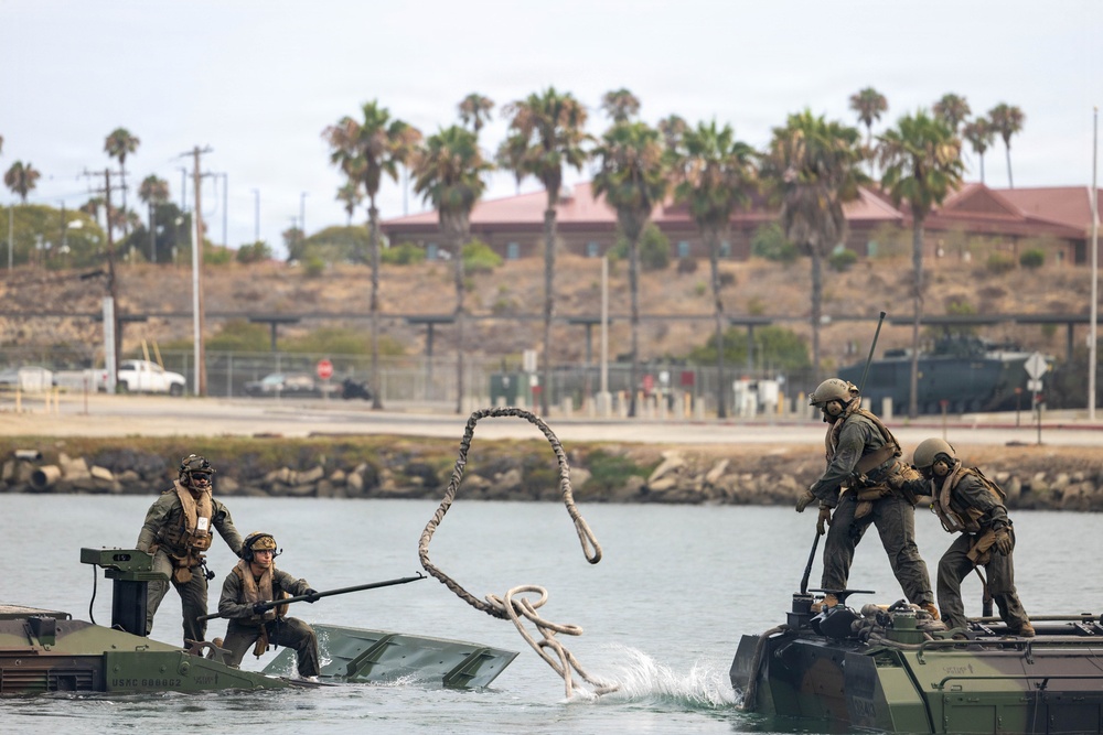 3d AA Bn. conducts amphibious refamiliarization exercises