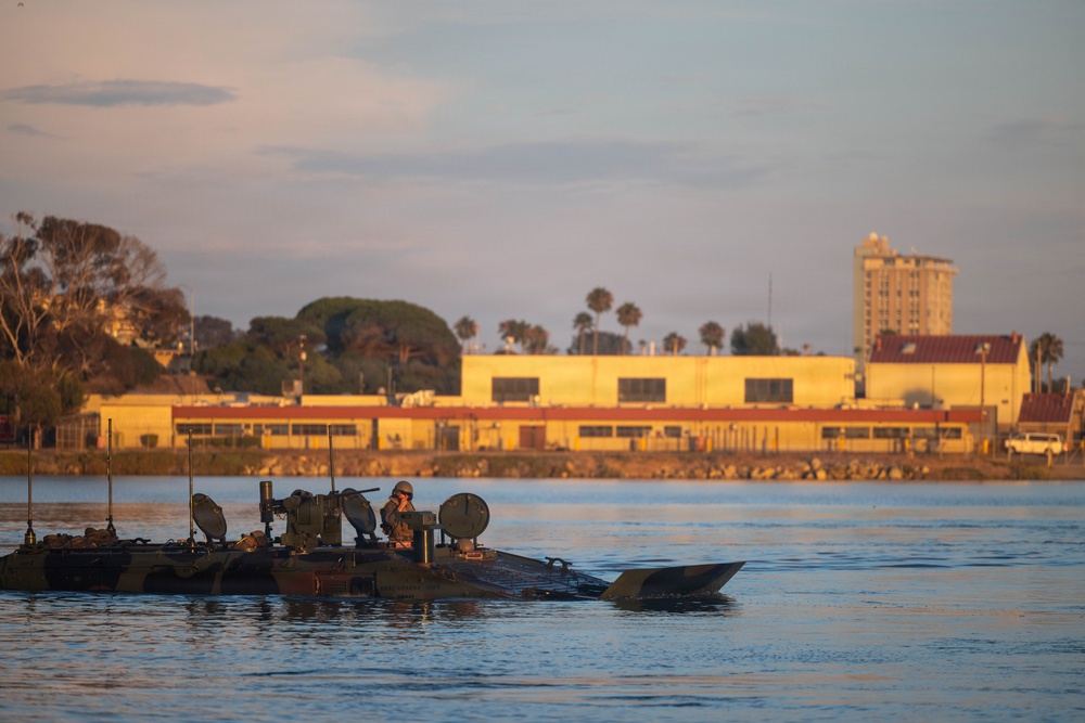 3d AA Bn. conducts amphibious refamiliarization exercises