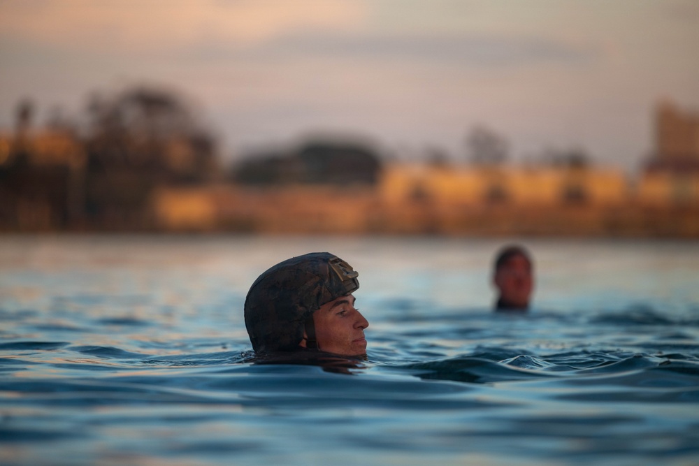 3d AA Bn. conducts amphibious refamiliarization exercises