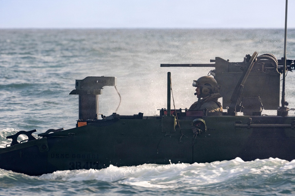 3d AA Bn. conducts amphibious refamiliarization exercises