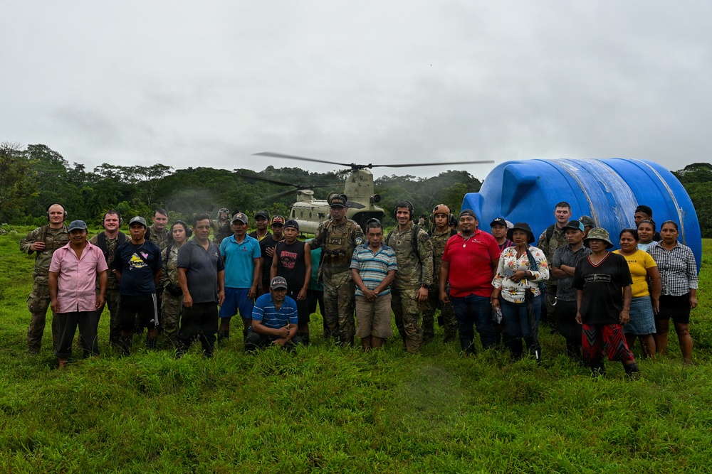 Joint Task Force-Bravo teams up with MINSA and Servicio Nacional Aeronaval to deliver water tanks