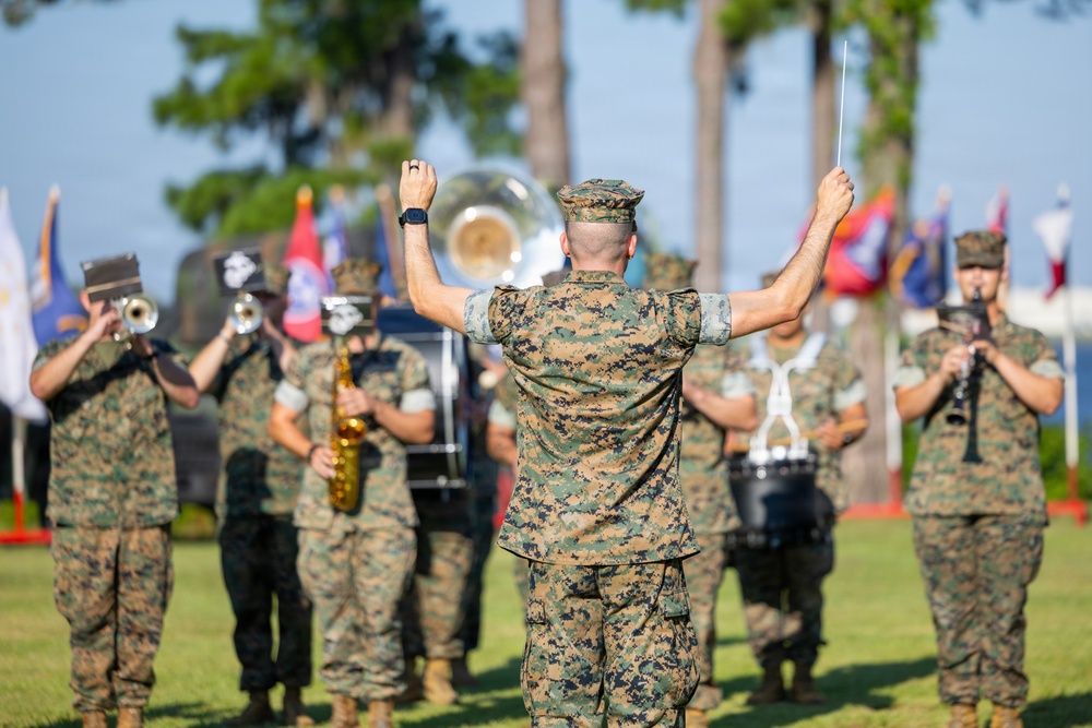Marine Corps Combat Service Support Schools Change of Command