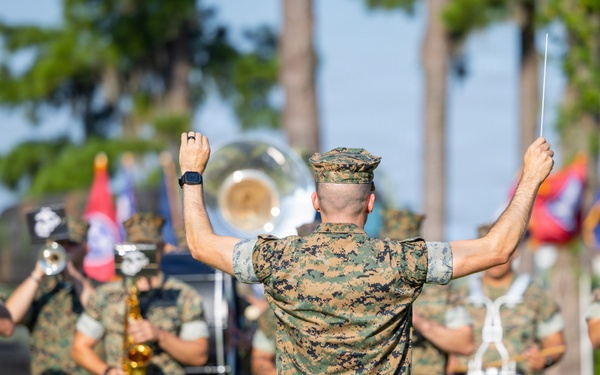 Marine Corps Combat Service Support Schools Change of Command