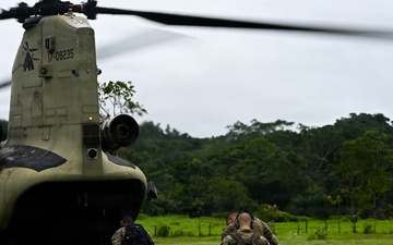 Joint Task Force-Bravo teams up with MINSA and Servicio Nacional Aeronaval to deliver water tanks