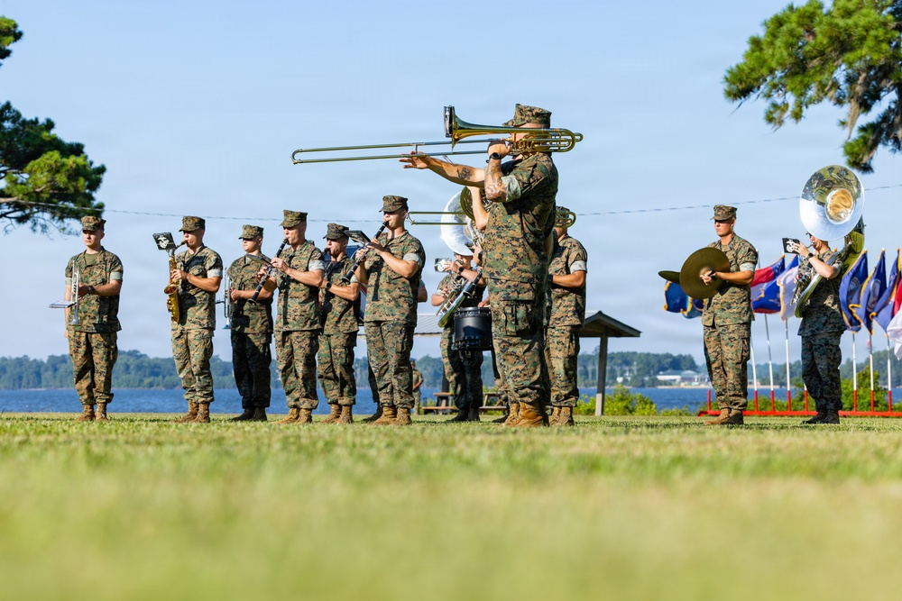 Marine Corps Combat Service Support Schools Change of Command