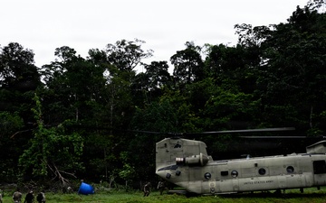 Joint Task Force-Bravo teams up with MINSA and Servicio Nacional Aeronaval to deliver water tanks
