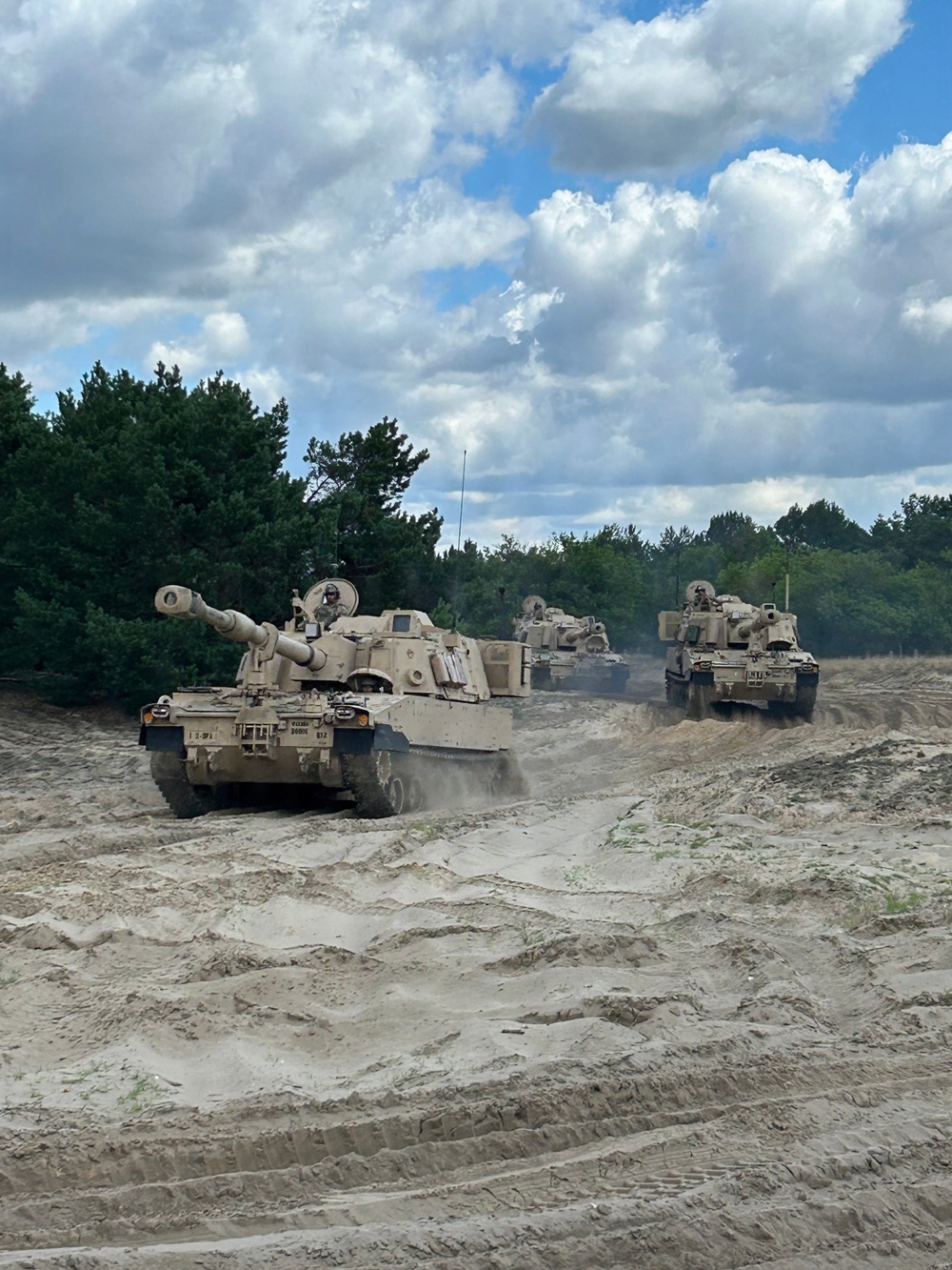 Gunners conduct training on establishing fire capability