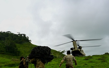 Joint Task Force-Bravo teams up with MINSA and Servicio Nacional Aeronaval to deliver water tanks