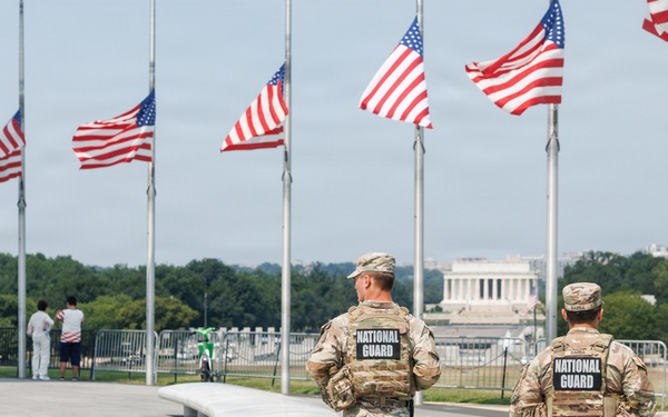 MING Guardsmen Patrol National Mall