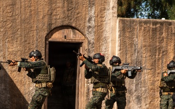 U.S., Peruvian Naval Infantry and Philippine Marines conduct urban operations training during RIMPAC 2026