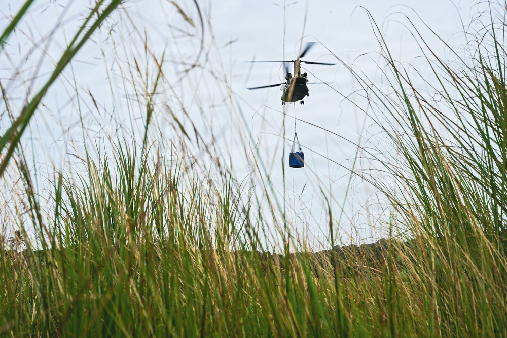 Joint Task Force-Bravo teams up with MINSA and Servicio Nacional Aeronaval to deliver water tanks