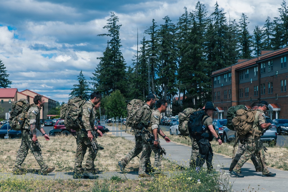 1st Special Forces Group (Airborne) Green Berets conduct Maritime Operation along Puget Sound