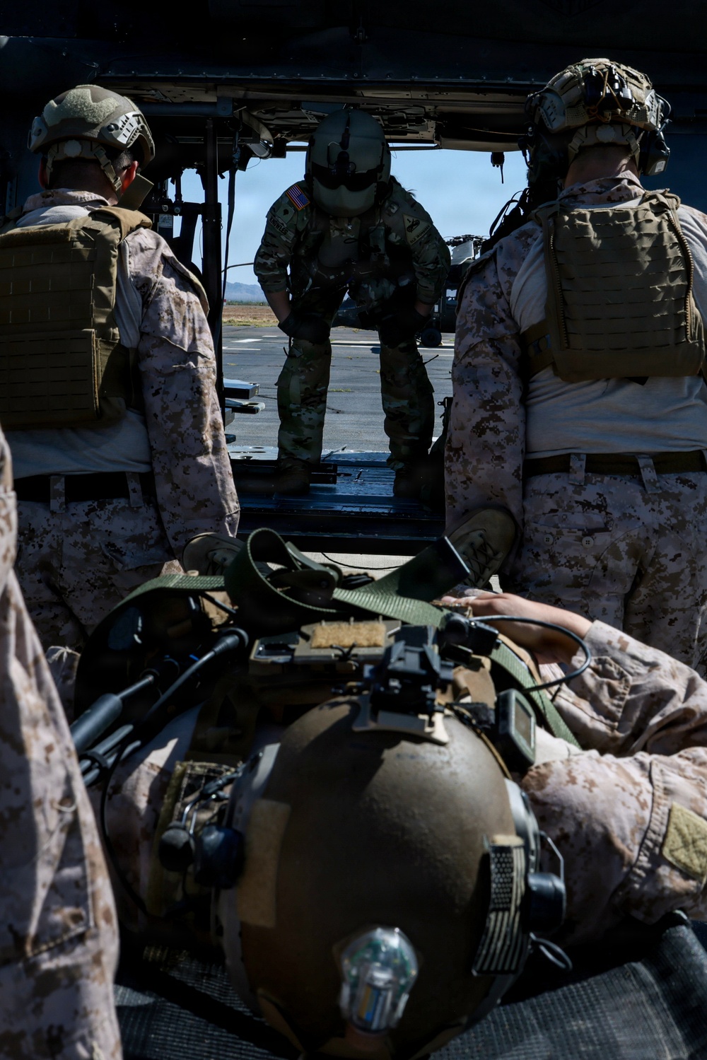 4th, 5th Air Naval Gunfire Liaison Company Marines conduct casualty evacuation training and reconnaissance