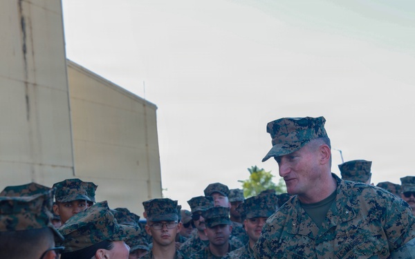Brig. Gen. Patrick Tiernan visits MALS-24 during RIMPAC