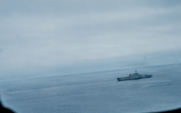 EOD Technicians Conduct Helocast Operations During Mine Countermeasures Training