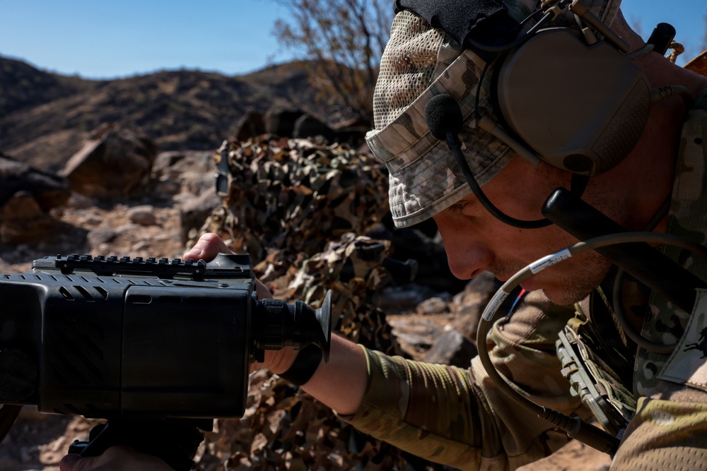 5th  Air Naval Gunfire Liaison Company Marines and 7th Parachute Regiment Royal Horse Artillery soldiers conduct live-fire close air support