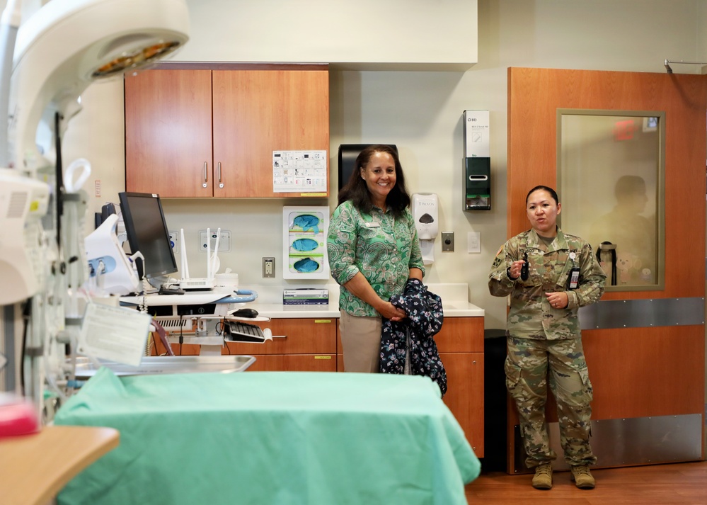 USARPAC commanding general’s spouse visits BDAACH to discuss military family healthcare