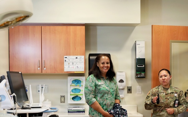 USARPAC commanding general’s spouse visits BDAACH to discuss military family healthcare