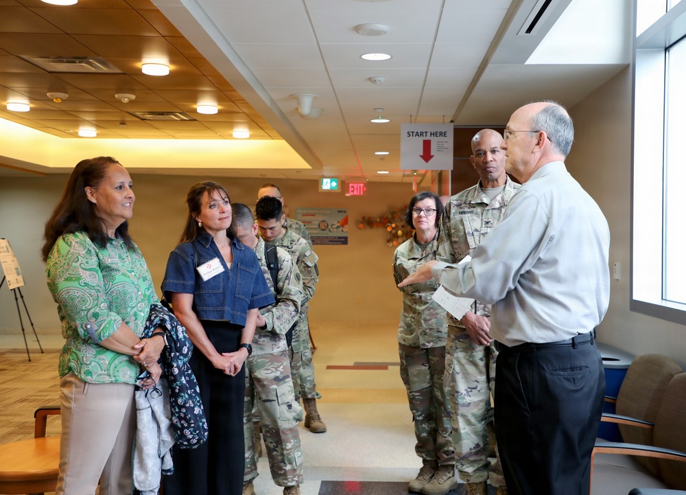 USARPAC commanding general’s spouse visits BDAACH to discuss military family healthcare