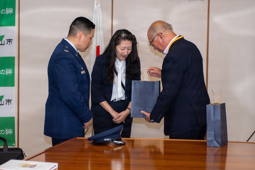 New 374 AW commander visits local mayors